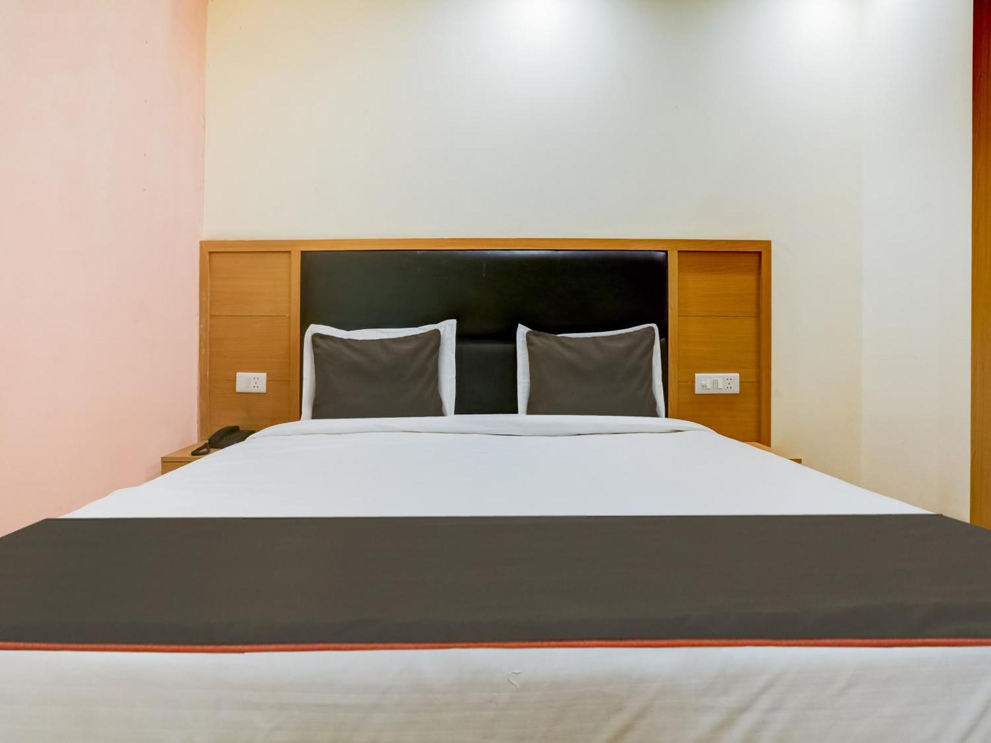 Collecion O White House Hotell New Delhi Eksteriør bilde